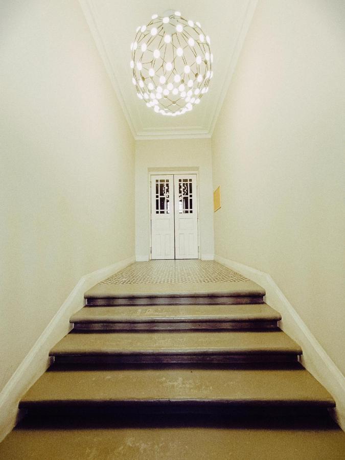 Centrally Located Studio Apartment Riga Buitenkant foto